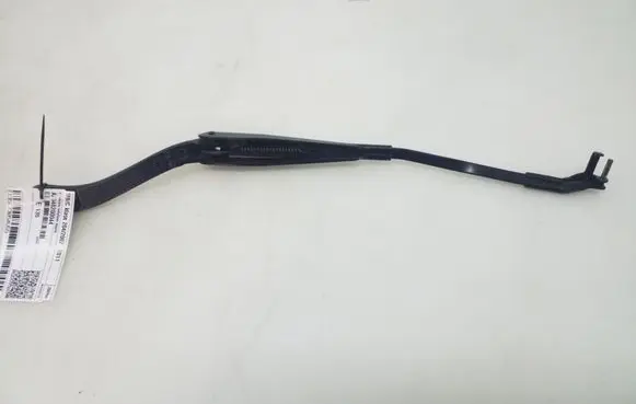 Mercedes-Benz C W204 Front wiper blade arm A2048200044