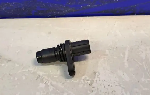 Lexus RX 450H Camshaft position sensor 06D111290