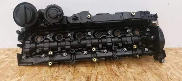 BMW 6 F12 F13 Rocker cam cover 15265812 8507607