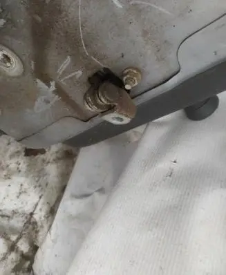 Opel Vectra C Rear door check strap stopper