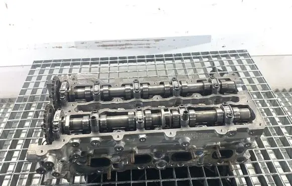 Mercedes-Benz GLA W156 X156 Engine head R651016