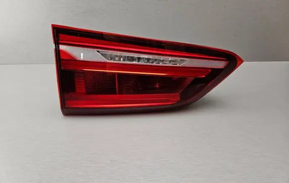 BMW X1 F48 F49 Tailgate rear/tail lights 7350697 63217350697 2710635