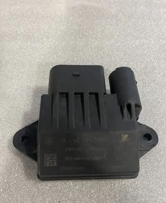 Mercedes-Benz E AMG W212 Glow plug pre-heat relay A6429007801