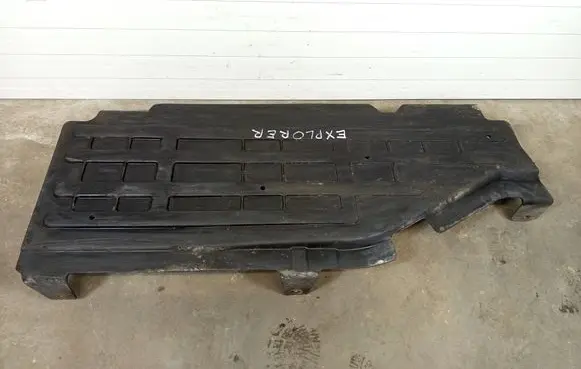 Ford Explorer Front underbody cover/under tray 1L249A147AD