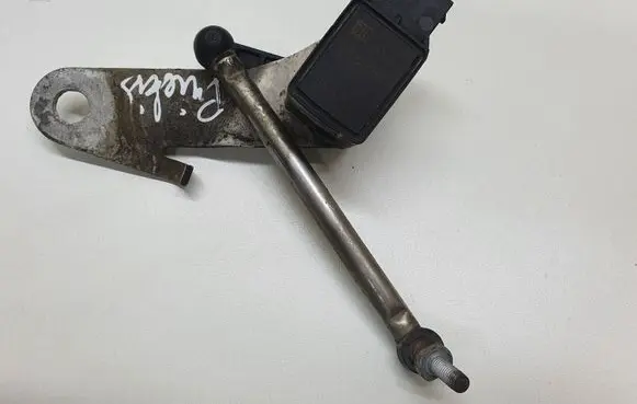 BMW 5 E60 E61 Headlight/headlamp level sensor 1093697 6760824