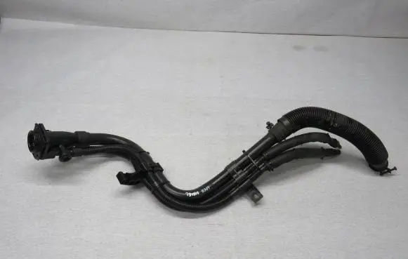 KIA Sportage Fuel tank filler neck pipe 