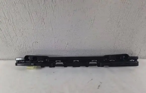 Tesla Model Y Juniper Rear bumper mounting bracket 193260000B