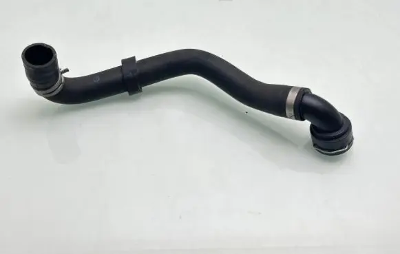 Volvo S90, V90 Engine coolant pipe/hose 31474845