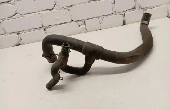 Volkswagen Transporter - Caravelle T4 Engine coolant pipe/hose 044121101L