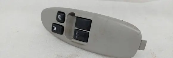 Nissan Almera Tino Electric window control switch 80961BU200