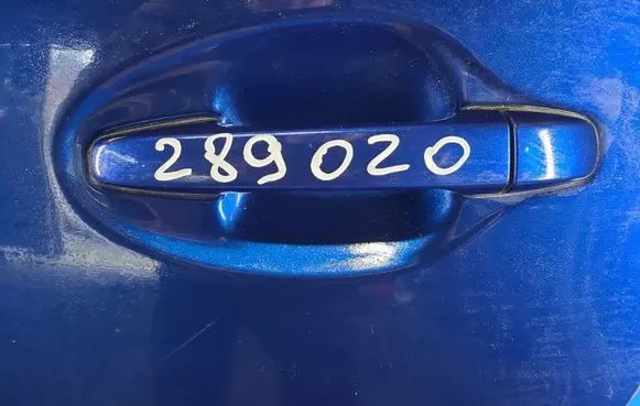 Toyota Prius (XW30) Front door exterior handle 6921174020B0