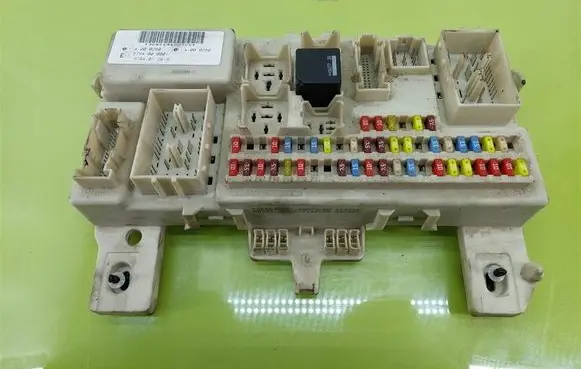 Ford Focus Comfort/convenience module 4M5T14A073DH