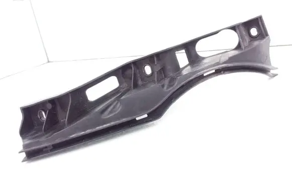 Volkswagen PASSAT B6 Front bumper mounting bracket 3C0807890