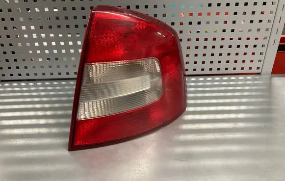 Skoda Octavia Mk2 (1Z) Rear/tail lights 1Z5945096B 1Z5945126B VP4SHX13404B