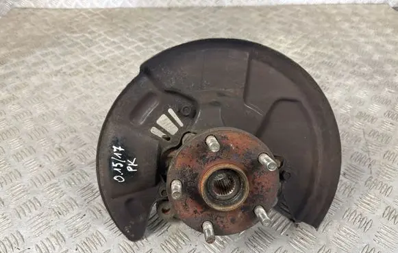 Front wheel hub