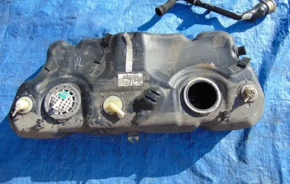 Mini One - Cooper R50 - 53 Fuel tank 