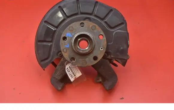 Seat Leon (5F) Front wheel hub spindle knuckle