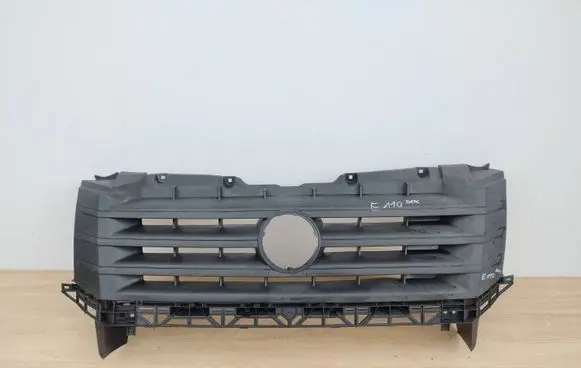 Volkswagen Crafter Front bumper upper radiator grill 2E0853653E