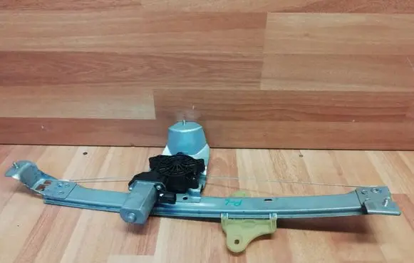 Renault Zoe Front door window regulator with motor 128001472B 807206641R 9030318C