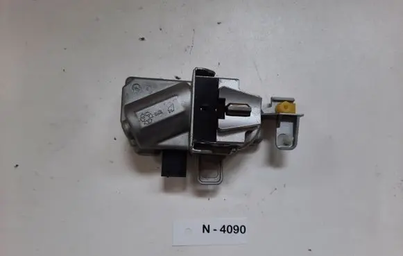 Volvo S40 Steering wheel lock P30741403