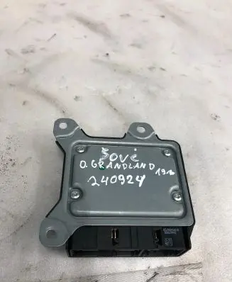 Opel Grandland X Airbag control unit/module 9824812180