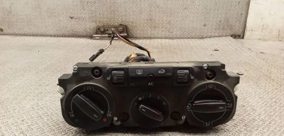 Volkswagen PASSAT B6 Climate control unit 