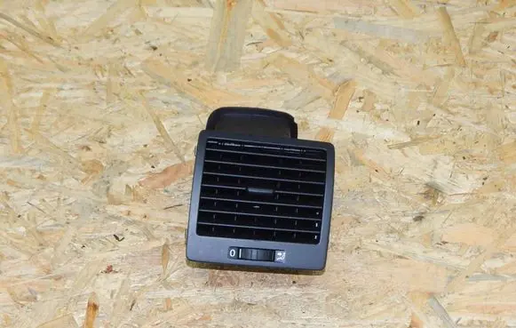 Volkswagen Multivan T5 Dashboard side air vent grill/cover trim 7H5819204A