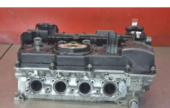BMW 1 E82 E88 Engine head 755916807