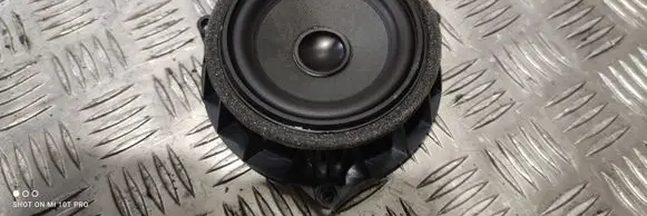 BMW X6 F16 Subwoofer speaker 18353410