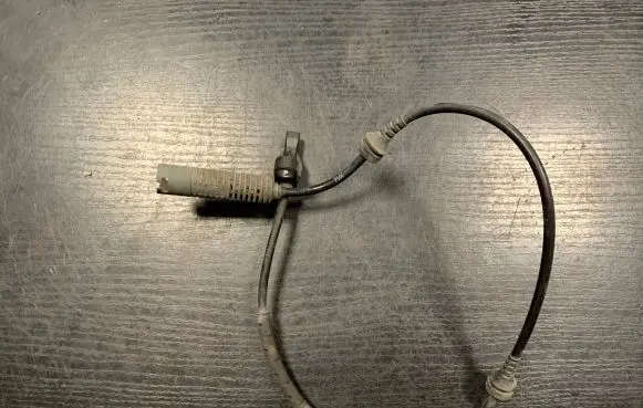 BMW 1 E81 E87 ABS brake wheel speed sensor 10071161573 71161573