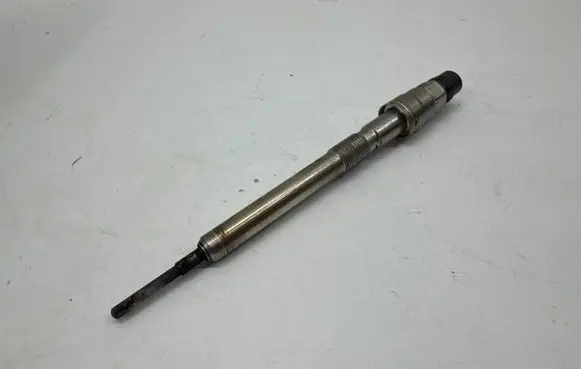 BMW 3 F30 F35 F31 Glow plug 8518215