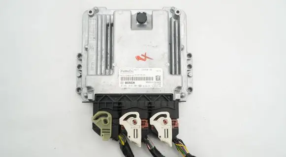 Ford Mondeo Mk III Engine control unit/module ECU AU7112A650UB 0281018904