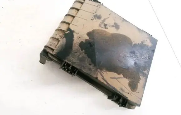 Volkswagen Touran I Fuse box cover 1K0937132D 013949431