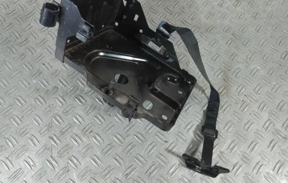 Fiat 500 Battery box tray 