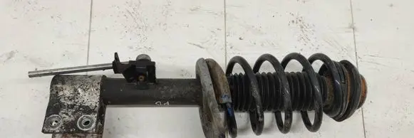 Citroen DS5 Front shock absorber with coil spring