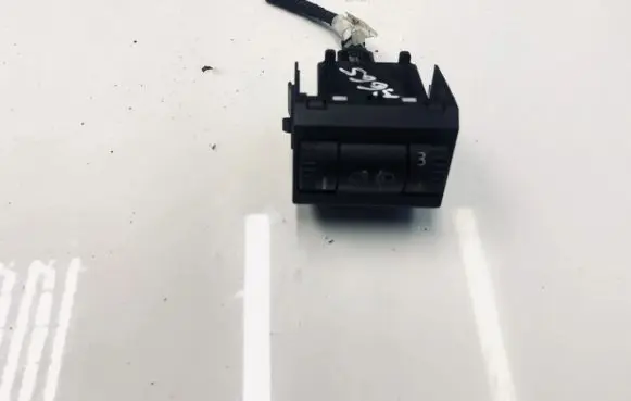 Skoda Octavia Mk2 (1Z) Headlight level height control switch 1z0941333