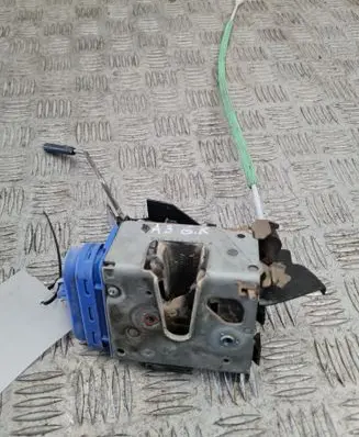 Audi A3 S3 8L Rear door lock