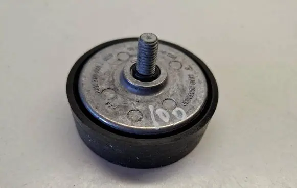 Audi A5 Generator/alternator belt tensioner 06M260938J