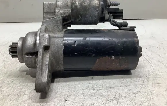 Volkswagen PASSAT B6 Starter motor
