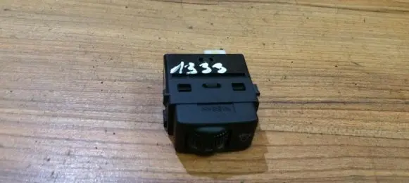 Nissan Micra Headlight level height control switch