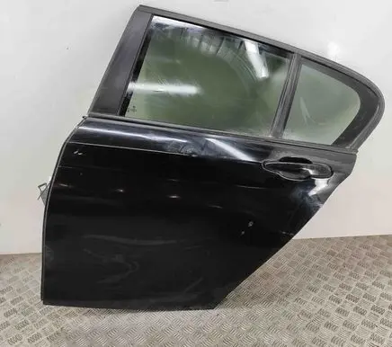 BMW 1 F20 F21 Rear door 7284515
