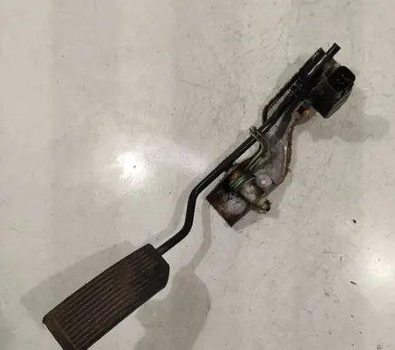 Nissan X-Trail T30 Accelerator throttle pedal 18919 6K20