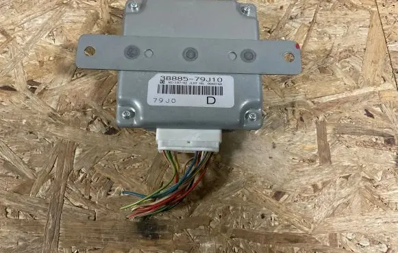 Suzuki SX4 Gearbox control unit/module 3888579J10