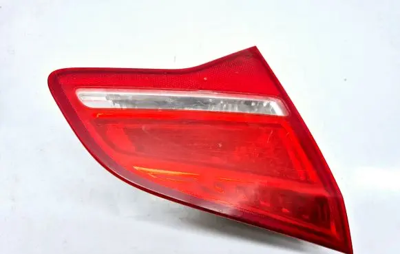 Opel Meriva B Tailgate rear/tail lights 13260838