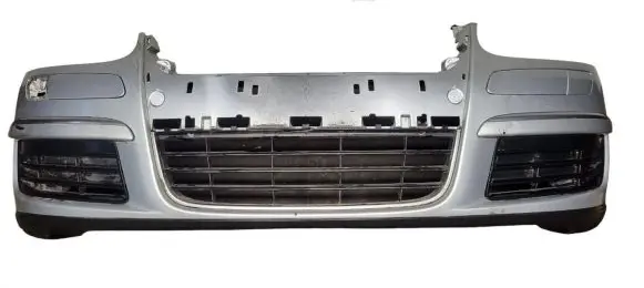 Volkswagen Jetta V Front bumper 1K0807221D 1K0805903D