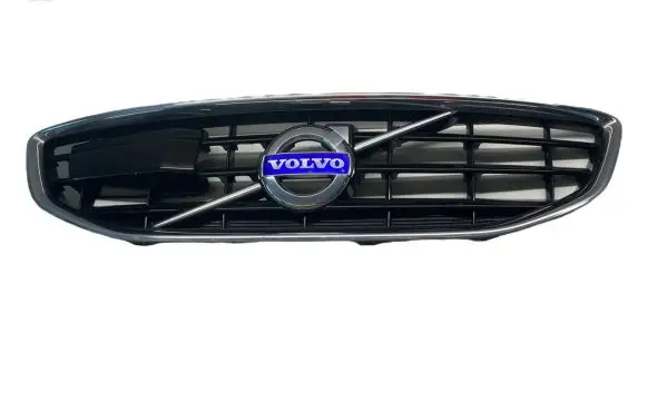 Volvo V40 Front bumper upper radiator grill 31353127 31301893 31301892