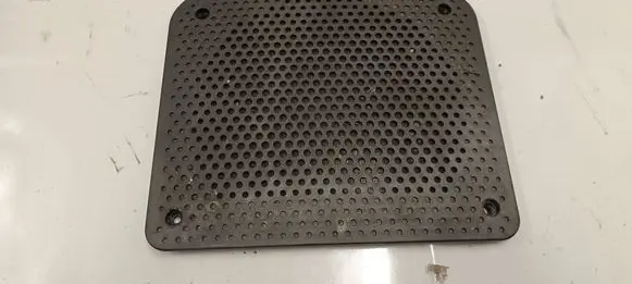 BMW 1 F40 Subwoofer grill/trim 2622499