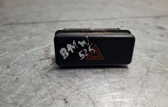 BMW 5 E34 Hazard light switch 13907511