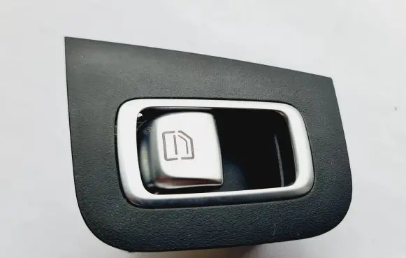 Mercedes-Benz GLC X253 C253 Electric window control switch A2059051513