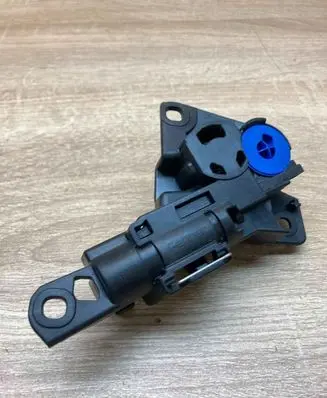 BMW 5 F10 F11 Glove box lock 1600086